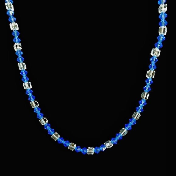 Austria Blue crystal + clear square crystal vintage sparkling necklace - Picture 1 of 8